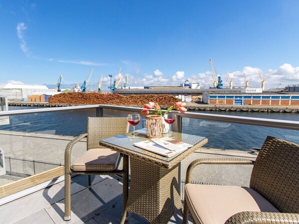 Outdoor dining - Hafenspitze App. 20, Deutschland (Wismar)