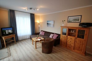 Unclassified image, 2 of 12, button