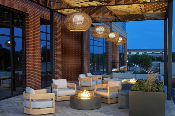 Restaurant - UNC Charlotte Marriott Hotel & Conference Center (Charlotte)