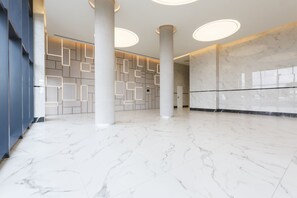 Lobby - AirTLV - Luxury Apartment With Sea View (Bat Yam)