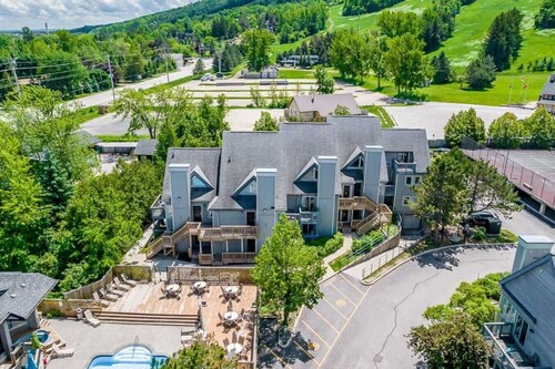 Studio Condo @ North Creek|Pool/Hot Tub/Crave TV