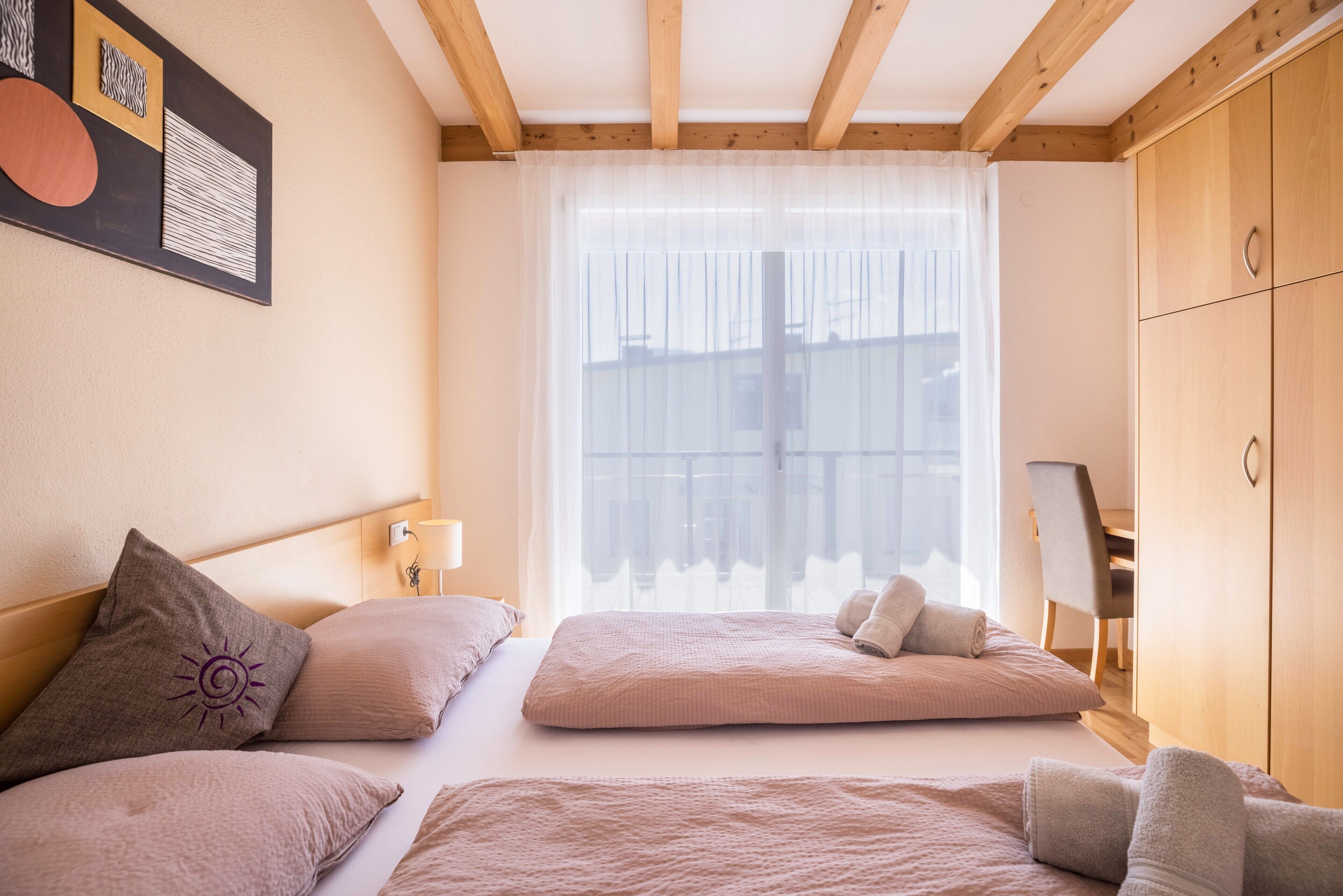 3 chambres, fer et planche à repasser, Wi-Fi gratuit, draps fournis