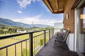 Property grounds - Kronsun Glück Apartment 100 m² at Kronplatz Valley Station with 3 Separate Bedrooms (Percha)