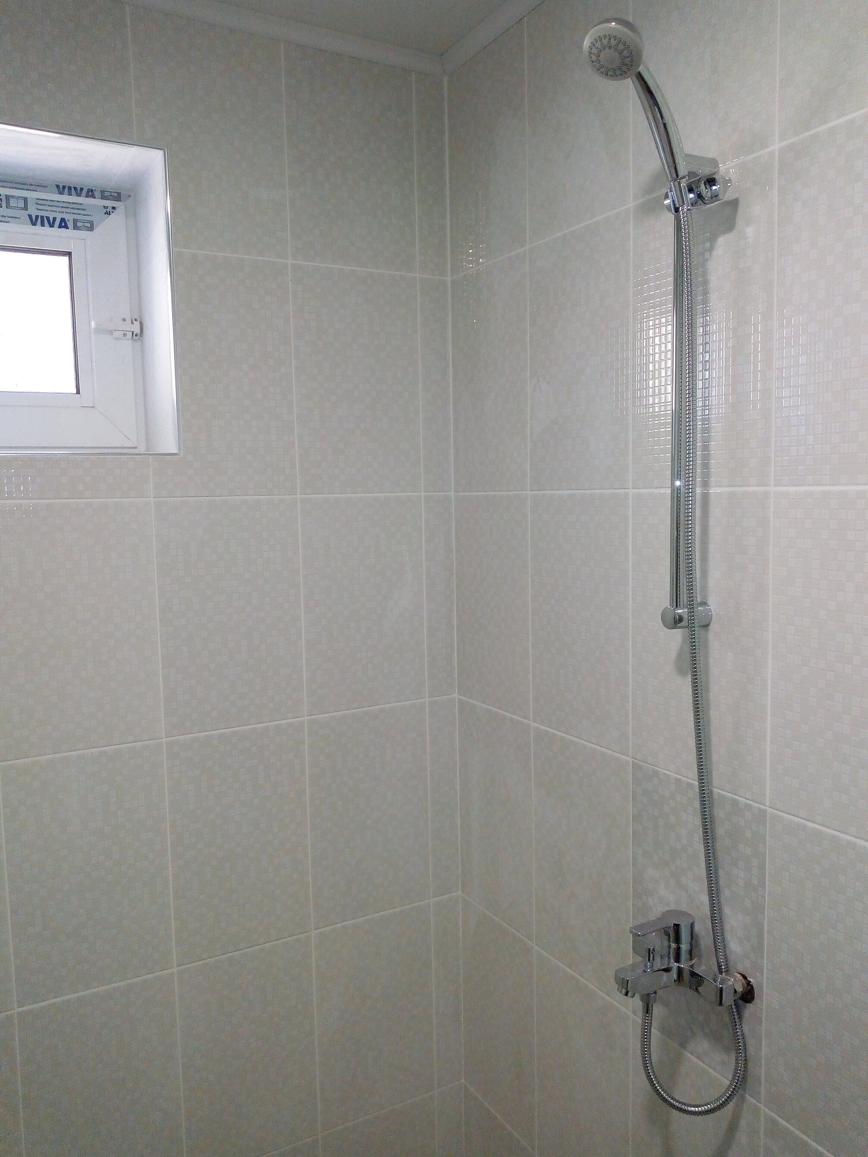 Douche, sèche-cheveux, papier toilette
