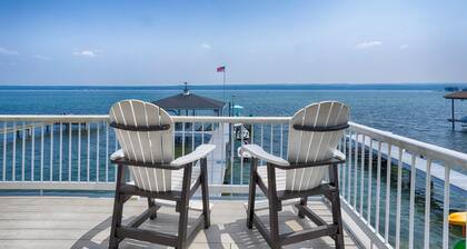 Seneca Memories: Luxury Lakeside Home on Seneca Lake!