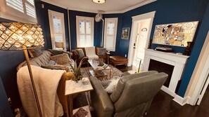 Smart TV, fireplace, offices, computer monitors