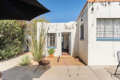 Spanish Bungalow Casita With Tucson Charm