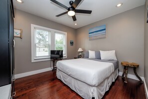 4 camere, ferro/asse da stiro, Wi-Fi, lenzuola