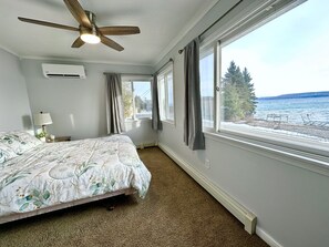 5 bedrooms, iron/ironing board, free WiFi, bed sheets
