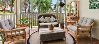 Affordable Cairns Getaway: Cosy, Convenient, and Full of Charm