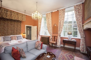 1 bedroom, iron/ironing board, Internet, bed sheets