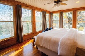 4 Schlafzimmer, Bügeleisen/Bügelbrett, Bettwäsche