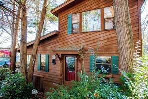 Exterior - Black Bear Lodge at gorgeous Lake Jocassee (Salem)