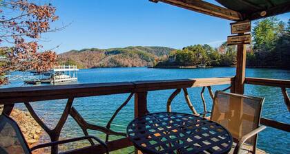 Black Bear Lodge at gorgeous Lake Jocassee