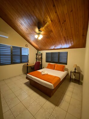 4 عدّة غرف نوم ومكتب ومكواة/لوح كي وواي فاي مجانًا