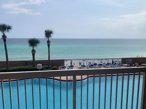 屋外プール、温水プール