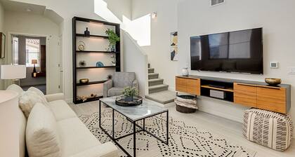 Penthouse Two Story Resort Condo in Ocotillo! Waterviews at The Cays!