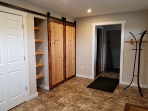 Interior - COZY COMFORTABLE HOME - GREAT LOCATION TO ENJOY TRAVERSE CITY AREA (Traverse City)