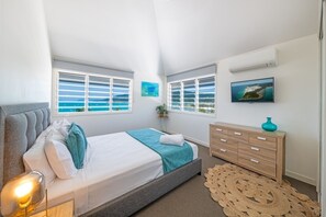 4 bedrooms, iron/ironing board