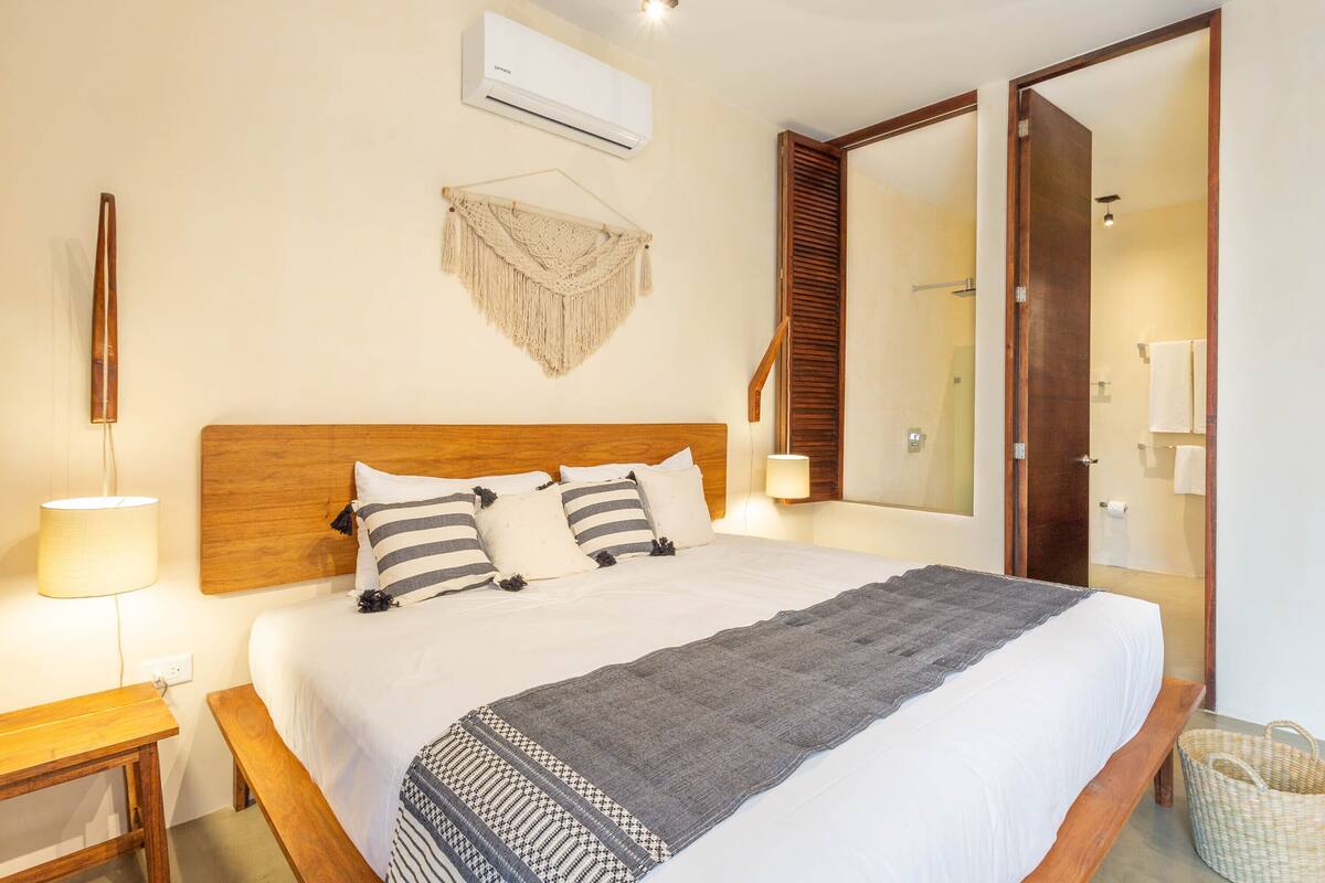 In-room safe, blackout drapes, WiFi (free), bed sheets