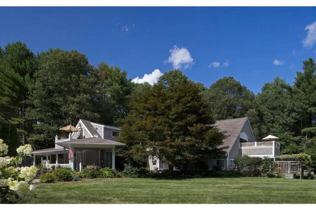 The Lantern Hill House: Rustic Luxury for Nature Lovers; Minutes to Mystic, CT