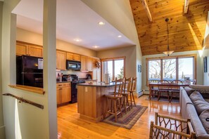 Interior - Rock Pond Condo 75 | Beautiful end unit at Saddleback (Sandy River Plantation)