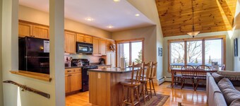 Rock Pond Condo 75 | Beautiful end unit at Saddleback