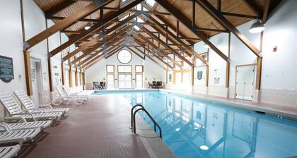 Deer Park Vacation Condo Next to Recreation Center With Indoor Pool! - Dp177a