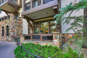 Exterior detail - Comfort at Arrowhead Base - Luxury Linens and Cleanliness by RedAwning (Edwards)