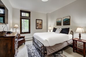 3 Schlafzimmer, Bügeleisen/Bügelbrett, WLAN, Bettwäsche