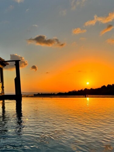 Villa avec piscine à débordement vue mer aux Anses D'Arlet 4****