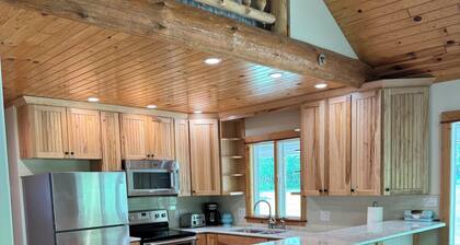 Woodland Escape with Stunning Riverfront Views