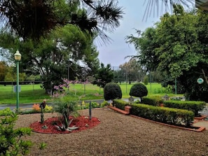 Property grounds - Large luxury studio with view in of golf course , (Santa Monica)