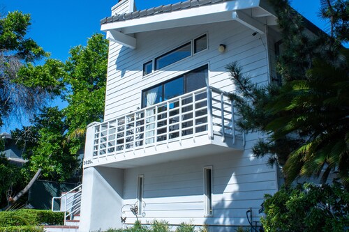 Large luxury studio with view in of golf course 