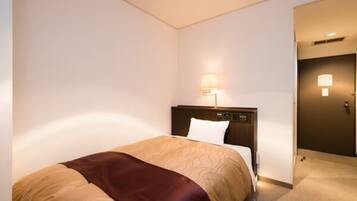 1 bedroom, desk, free WiFi, bed sheets