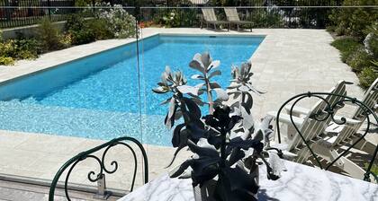 Longford Cottage delightfully large 1 Bedroom Apartment