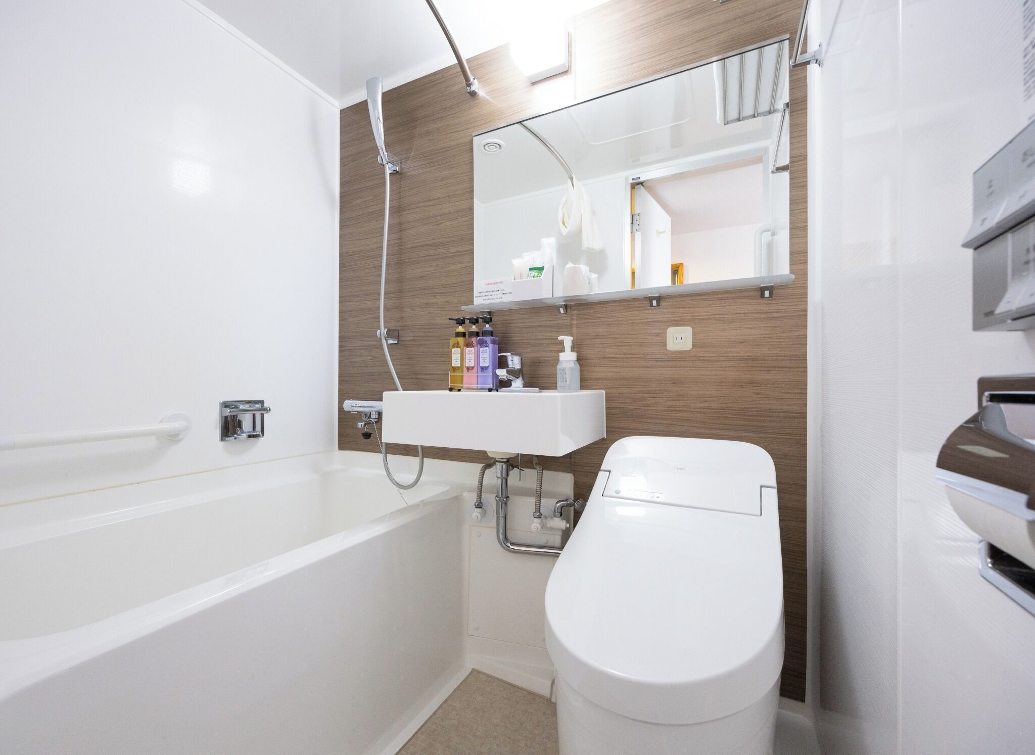 Hair dryer, towels
