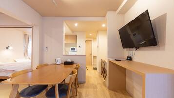 2 bedrooms, desk, iron/ironing board, free WiFi