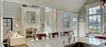 Waterfront Villa near Hamptons with pool, hot tub & boat dock