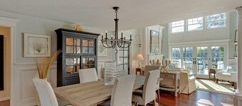 Waterfront Villa near Hamptons with pool, hot tub & boat dock