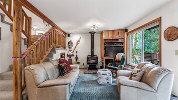 Televisio, takka, suoratoistopalvelut