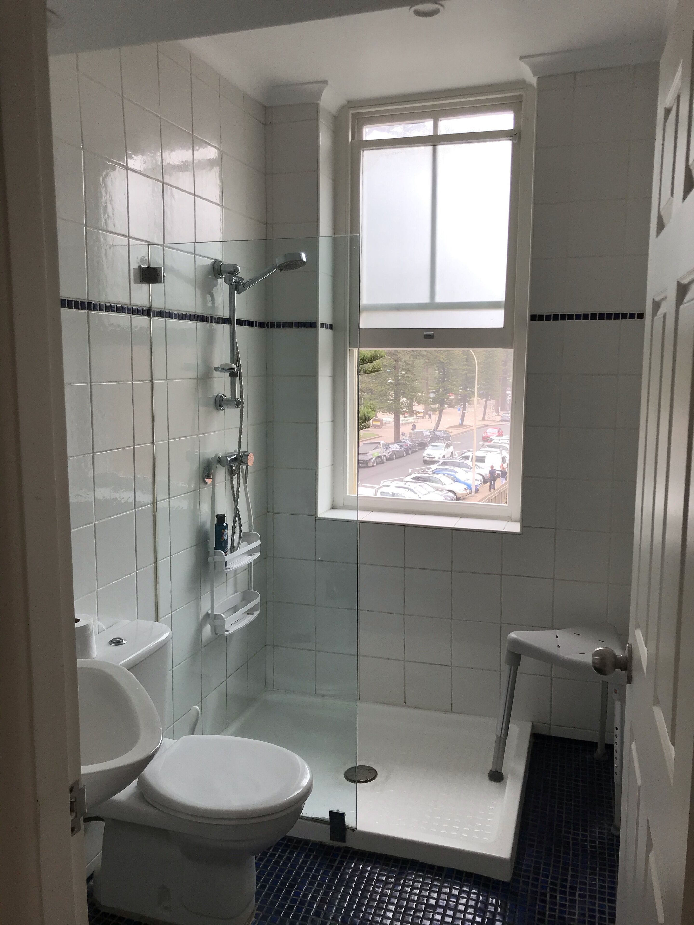 World famous beach location Manly — image 13