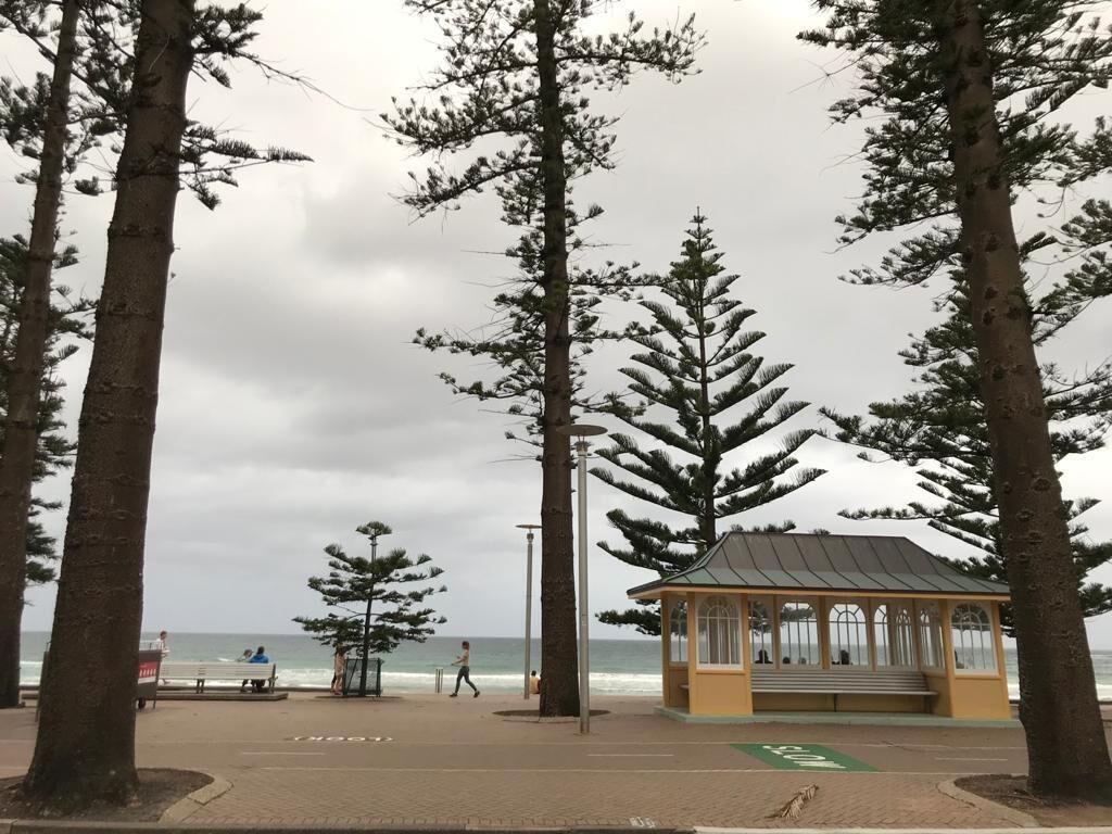 World famous beach location Manly — image 16