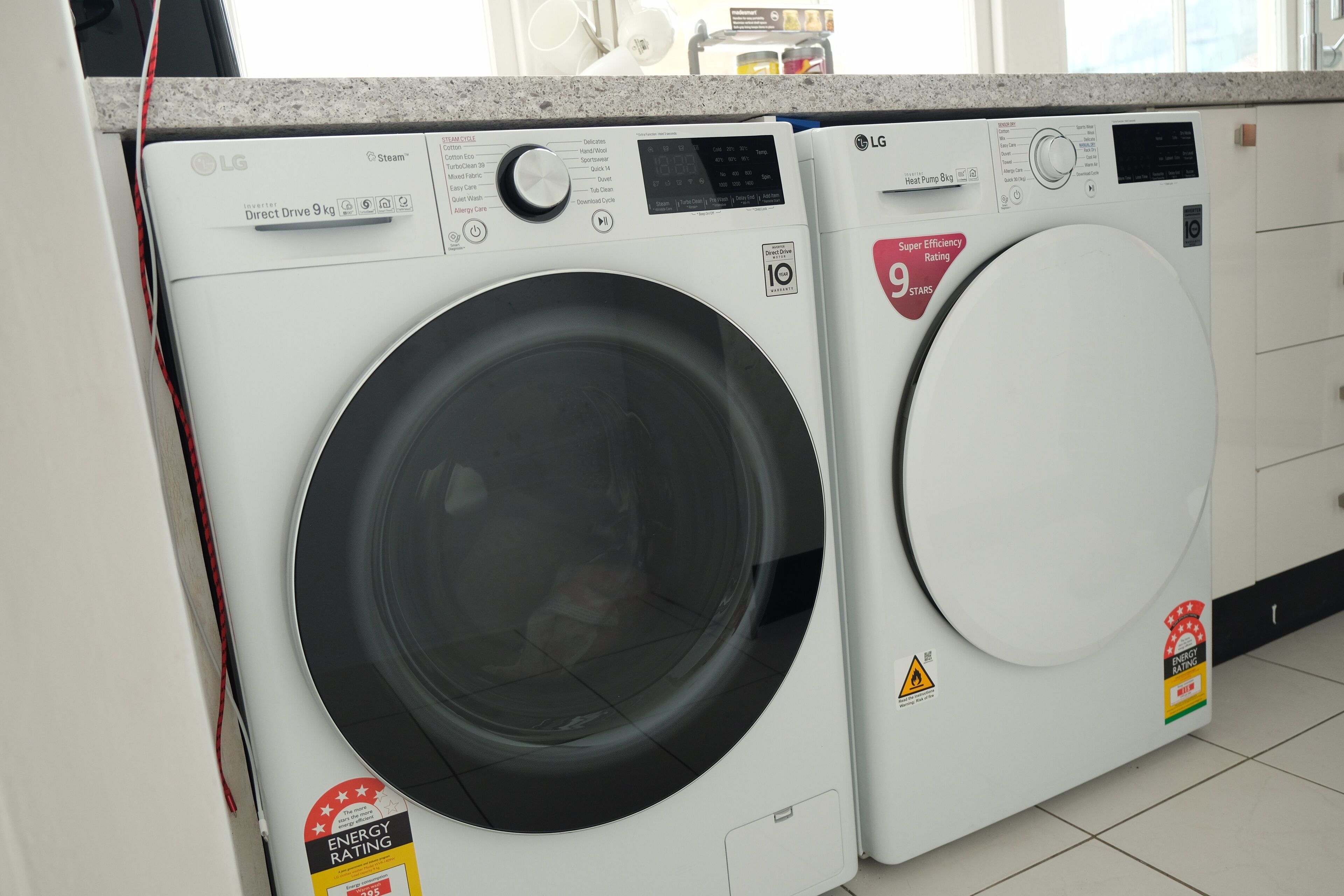 World famous beach location Manly — image 4