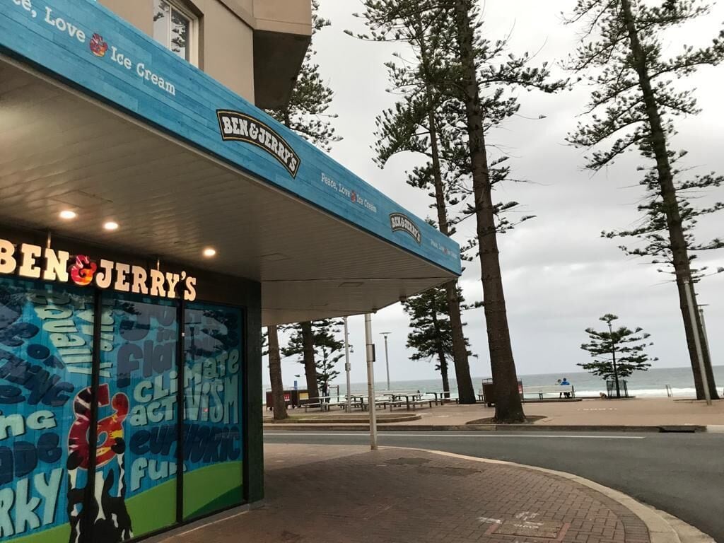 World famous beach location Manly — image 14