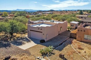 Property grounds - Montezuma Dark Sky Retreat, Near Sedona! (Lake Montezuma)