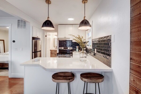 Fridge, microwave, oven, stovetop