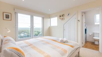 5 chambres, fer et planche Ă repasser, Wi-Fi, draps fournis