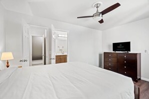 2 dormitorios, tabla de planchar con plancha, wifi y ropa de cama