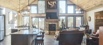 One-Of-A-Kind Beautiful Cabin on 17 Acres w/ Custom Bar, Hot Tub 3200 Sq. Ft.